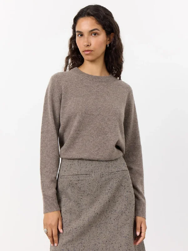 Levete Room Eloise Cashmere Sweater in Taupe Welt Pockets Slit Pockets Flap Pockets