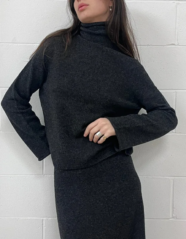 Neva T-Neck Sweater in Dark Grey Melange Fitted Slim Tailored